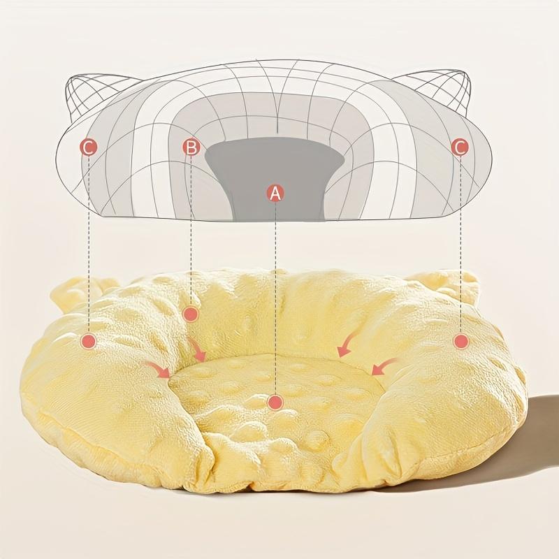 Warm Polyester Fleece U-Shaped Sleep Pad - Cozy Cartoon Design for Small body, Elliptical Shape, Solid Pattern