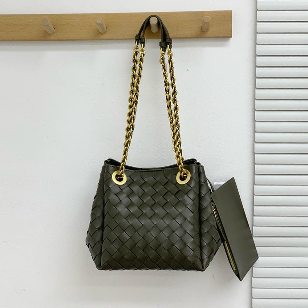 2026 Cross-border high-end metal chain woven parachute bag underarm shoulder crossbody large capacity retro bag women