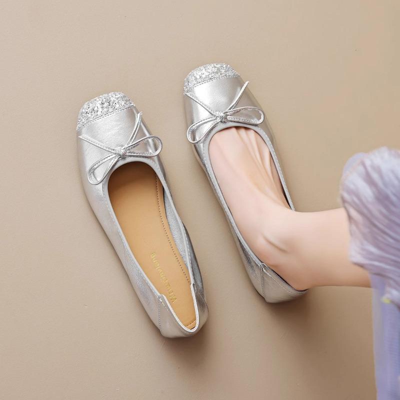 

Fashion single shoes women s autumn new flat bottom versatile bow soft sole light mouth silver Mary Jane shoes women 40 серебряный