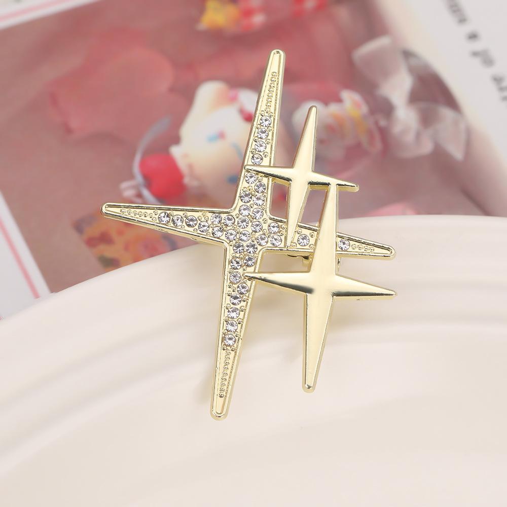 

Simple Personality Star High-End Sense Brooch Cute Trendy Design Corsage Pin for Evening Banquet Suit Emblem Jewelry 1PC