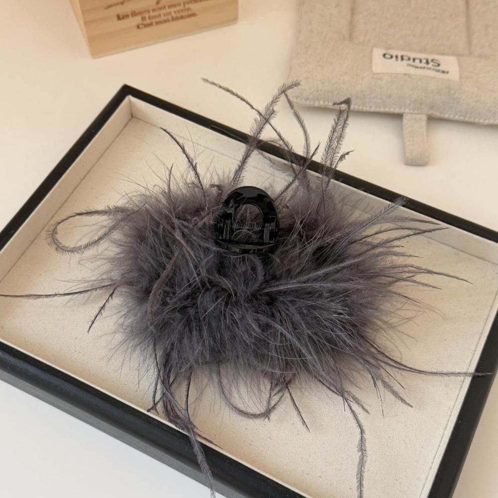 Autumn and Winter New Style Super Fairy Feather Catch Clip Large Hair Volume Large Back of The Head Shark Clip Pure Desire Wind Hair Clip Headdress