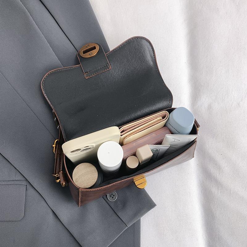 Autumn and Winter Portable Commuter Bag Women, New Trendy Retro Small Square Bag Versatile Multi-functional Shoulder Messenger Bag