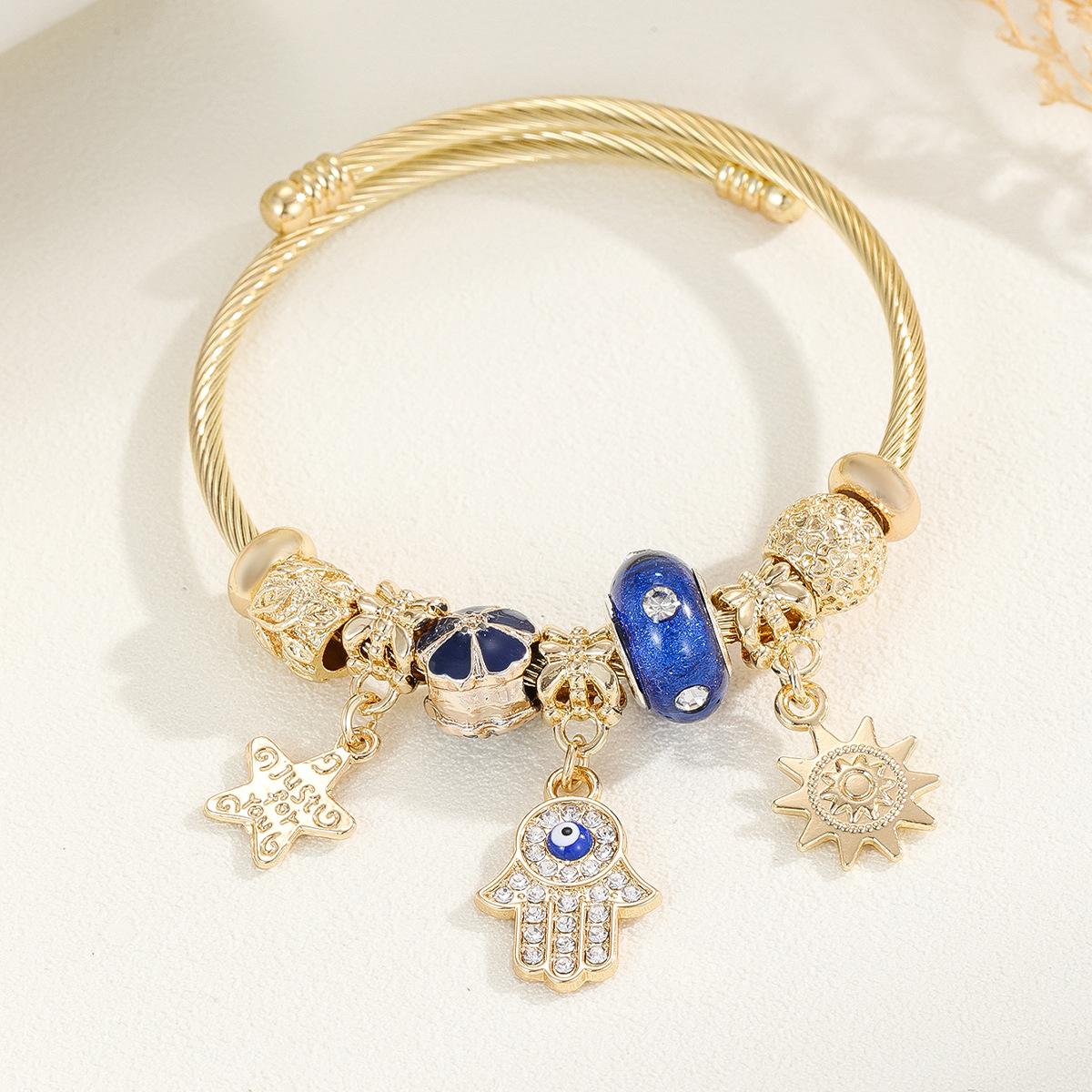 

Нишевый браслет из нержавеющей стали для женщин Pan Family Модный Личность Сплав Капля масла Сердце Ладонь Браслет дружбы Z1334-Sapphire Palm