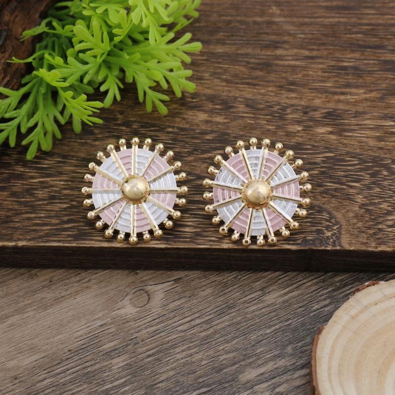 New Enamel Geometric Flower Stud Earrings Women's Fashion Simple Irregular Flower Summer Versatile Earrings
