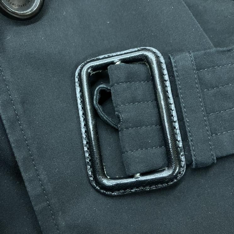 BURBERRY Domestically authorized 3911062 WSTMINSTER Westminster Trench coat 48 blackUsed