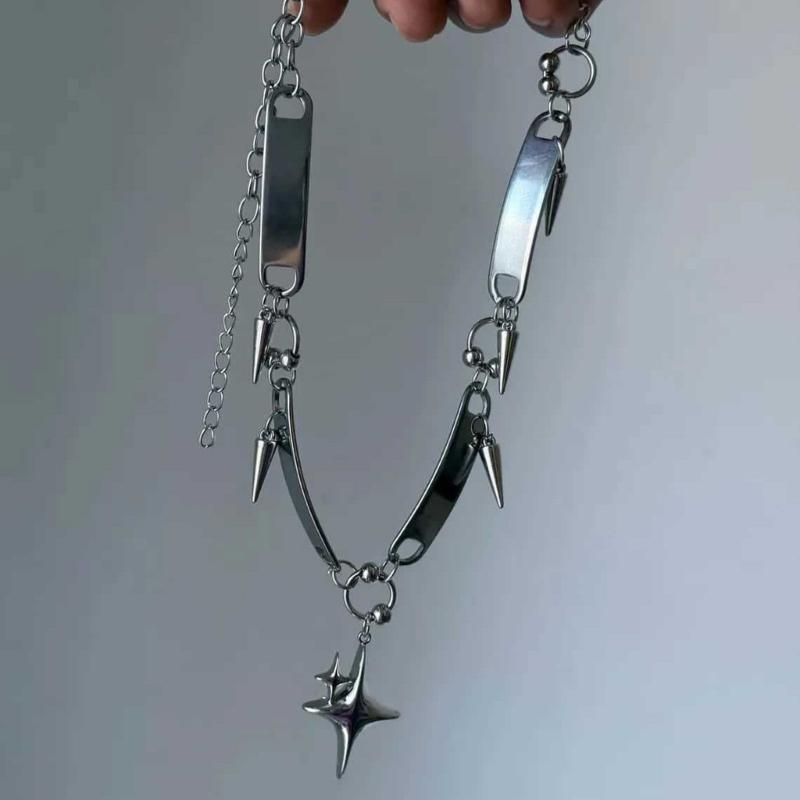 Star Pendant Necklace Alloy Texture Tassels Clavicle Chain Adjustable Length for Daily Wear and Special Occasions