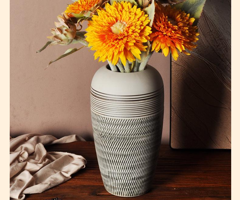 Hand-Carved Chinese Zen Ceramic Vase for Dried Flowers - Home Decor