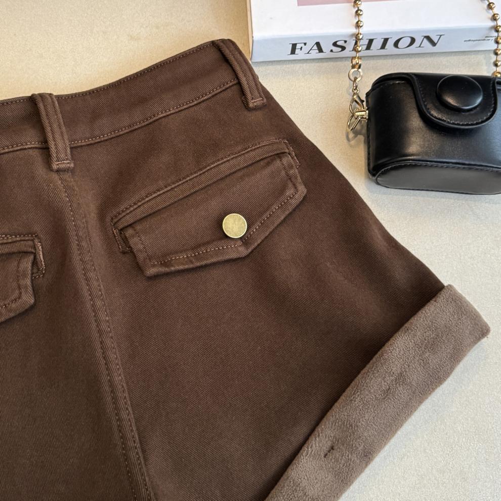 Autumn/Winter Plus Velvet High-Waisted Slimming A-Line Denim Shorts with Rolled Hem and Cargo Style