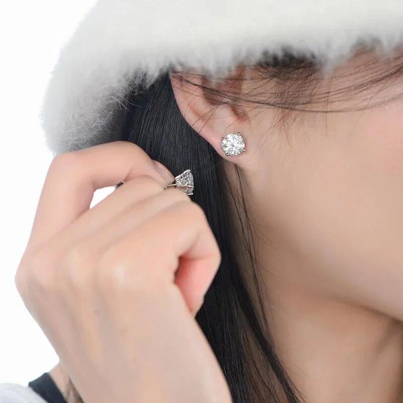 S925 Silver Moissanite 2 Carat Four-prong Earrings, Small, Light, Luxurious and Classic, Gift To Best Friends and Friends