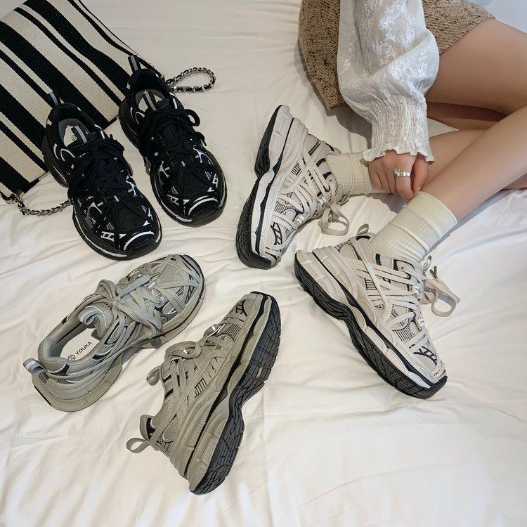 Early autumn shoes women's 2025 new retro versatile casual small platform dad shoes light sports shoes autumn
