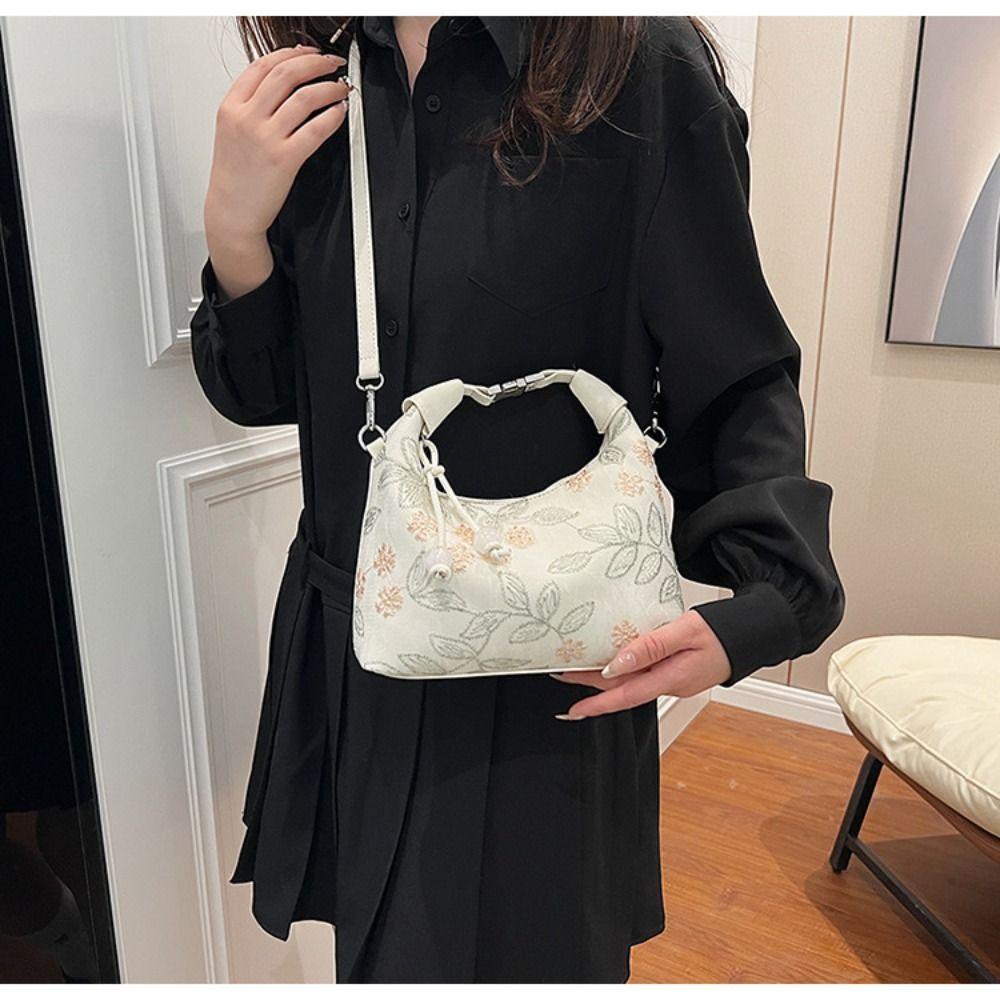 Canvas Hanfu Embroidery Handbag Embroidered Cheongsam Bag Retro Chinese Style Handbag Wedding