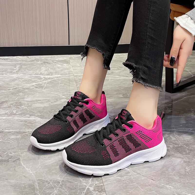 Spring and summer sports shoes running shoes mesh breathable lightweight travel shoes student soft-soled casual shoes