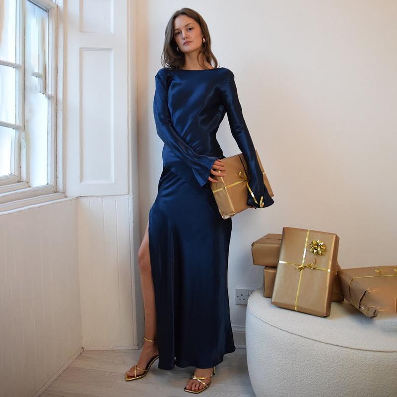Latest Elegant and Elegant One Tone Backless Satin High-slit Flared Sleeve Long-sleeved Dress