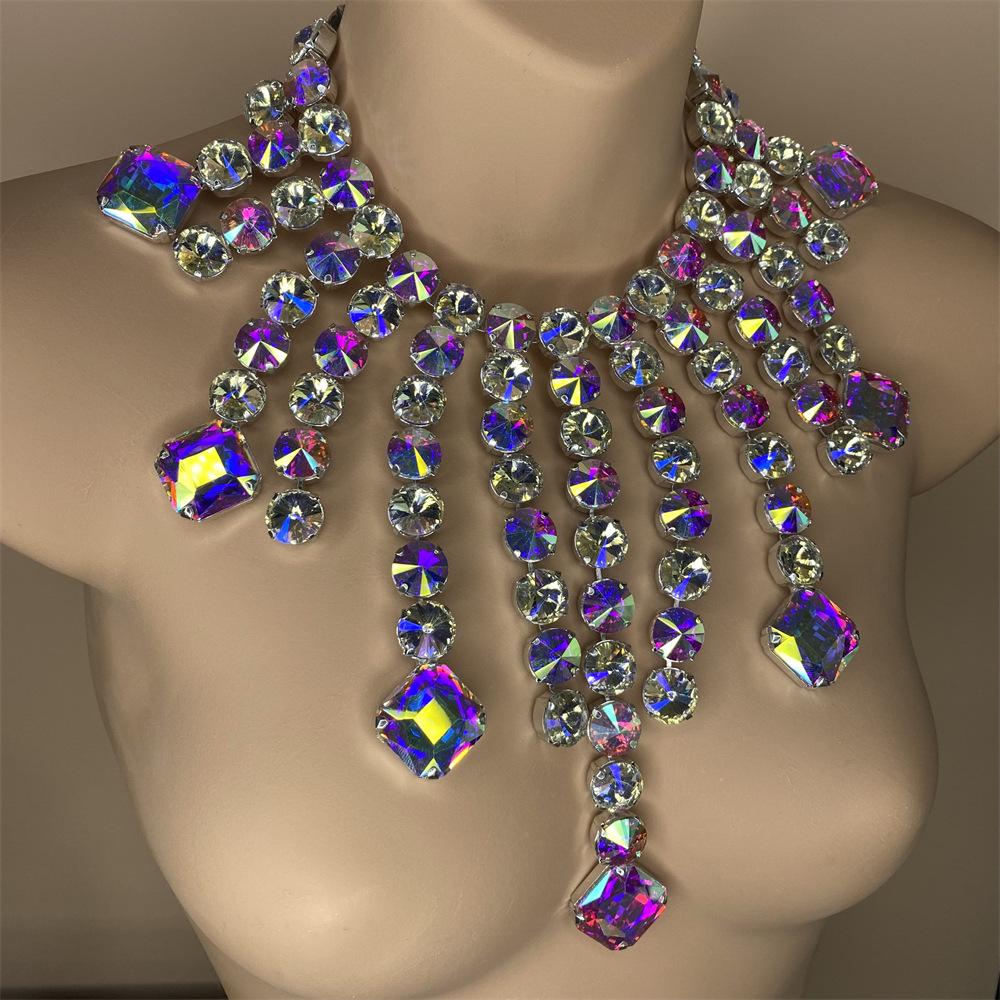 Xqwewanticedd Women's European And American Fashion Luxury Water Drop Pendant Necklace, Banquet Party Sparkling Jewelry Accessories
