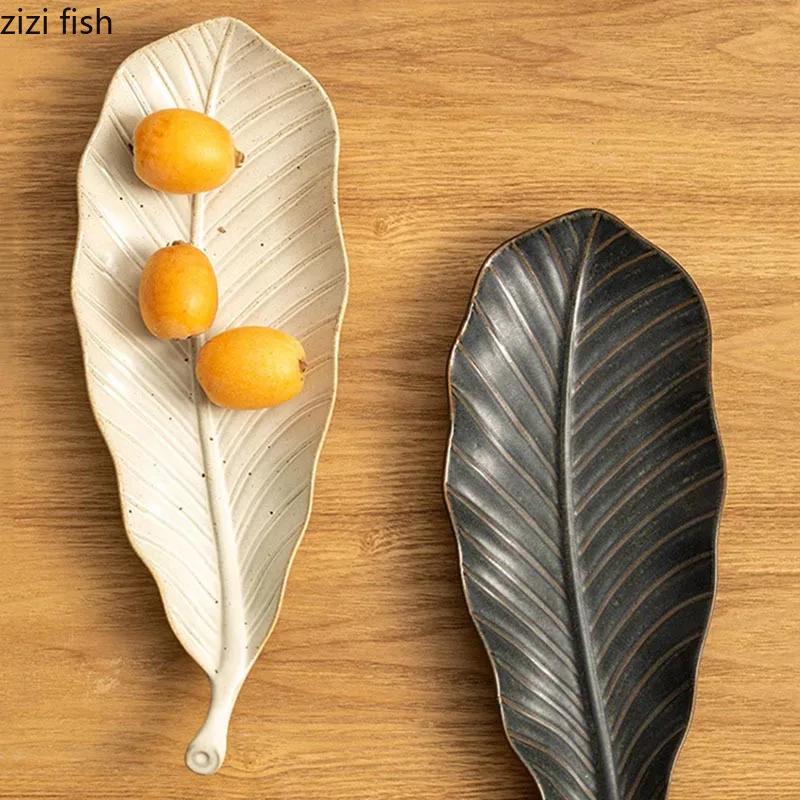 Vintage Ceramic Leaf Shaped Dinner Plate Creative Sushi Dish Dessert Dim Sum Dish Fruit Plate Service Plate Specialty Tableware