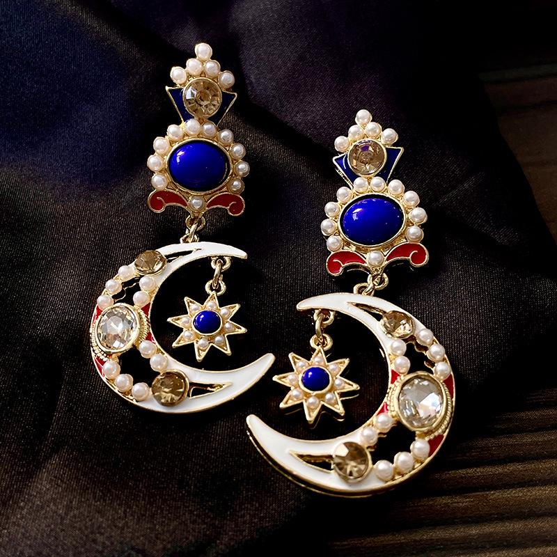 Vintage Blue Glass Bow Earrings - Retro Design Ornament