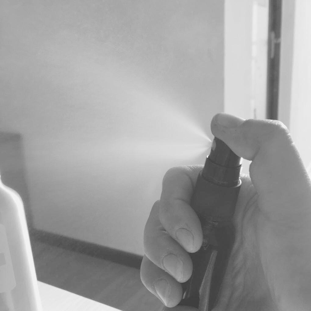 10pcs Amber Glass Spray Bottle Oils Liquid Black Press Pump For Perfume Sprayer Atomize Bulk Travel Refillable Container