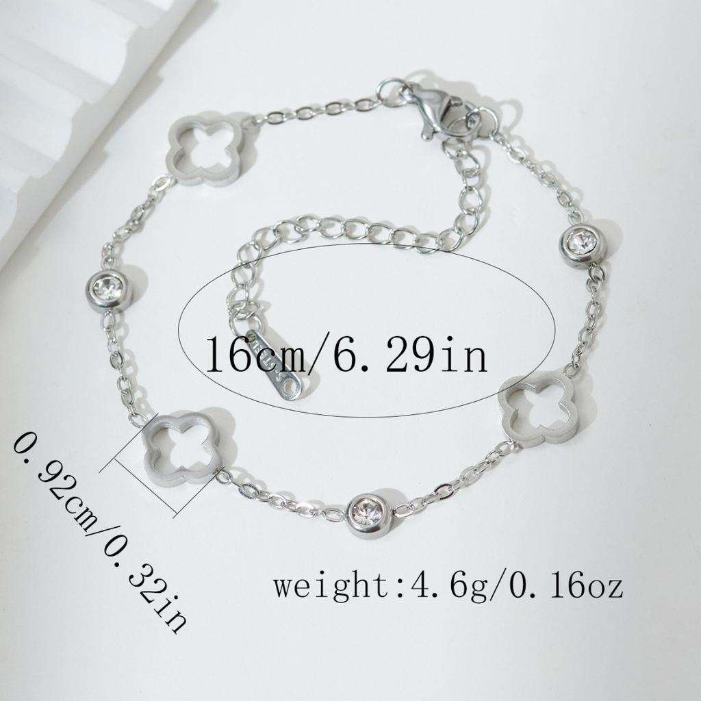 Fashion Simple and Elegant Clover Bracelet and Necklace Set Perfect for Everyday and All Occasions Clover Jewelry