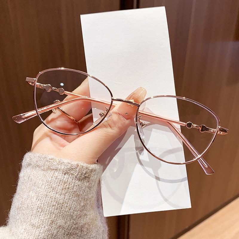 Elegant Ladies Oval Presbyopia Eyeglasses Metal Frame Pearl Hinge Design Anti Blue Light Reading Glasses Lightweight 0 To +4.0
