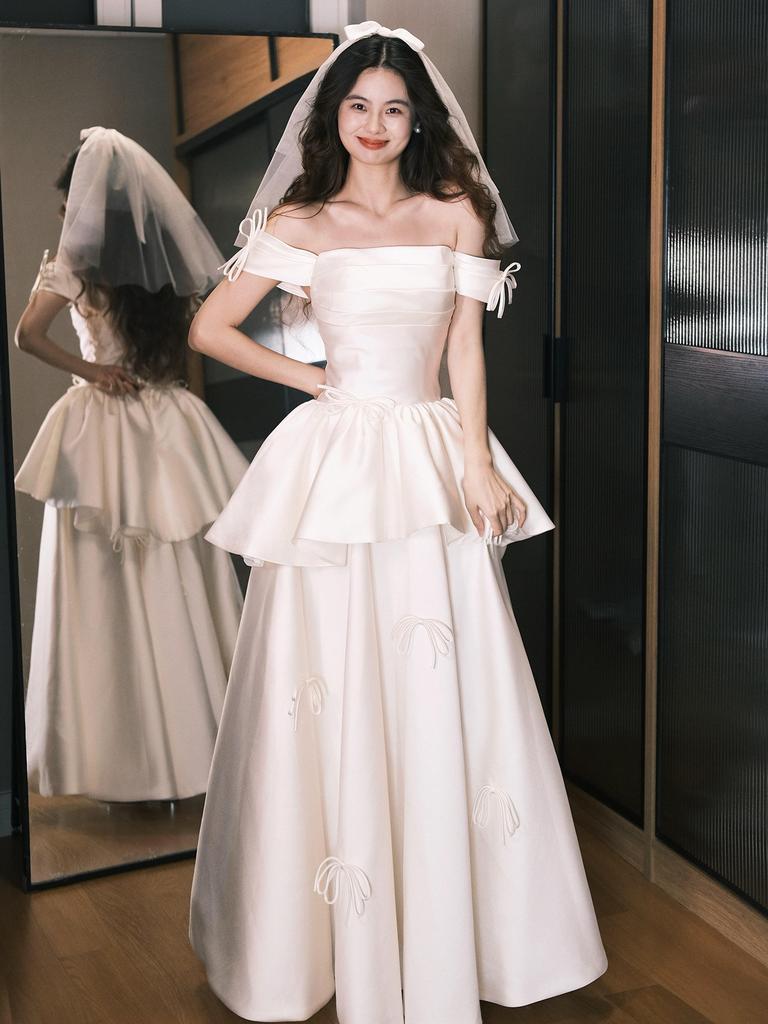 One-word Shoulder Satin Light Wedding Dress, Wedding Engagement Bow, White Niche Travel Photo Evening Dress, Going Out Dress, Fluffy Skirt