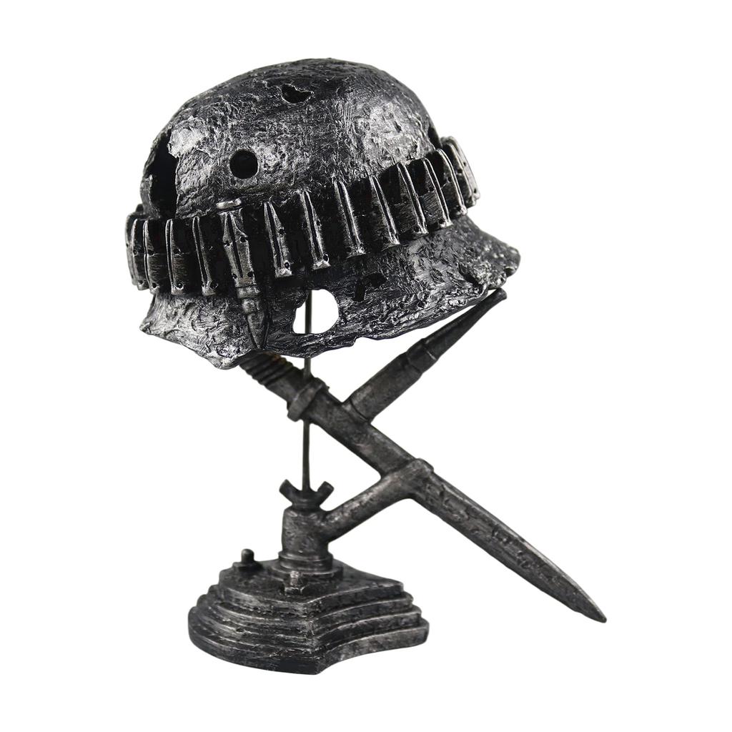 Retro Wartime - Resin With Vintage Military , Decorative, Suitable For Buffs And Themed Home Décor (without String Lights)