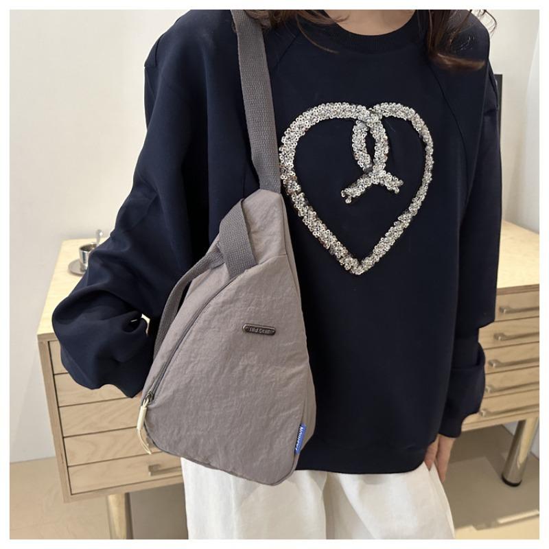 New lightweight trend solid color sexy large capacity simple fashion commuter messenger shoulder breast bag