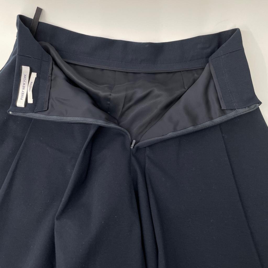 FOXEY NEW YORK 36609 Navy Cotton Jersey Suiting Pants Culottes/Bottoms Bottoms 38 NavyUsed