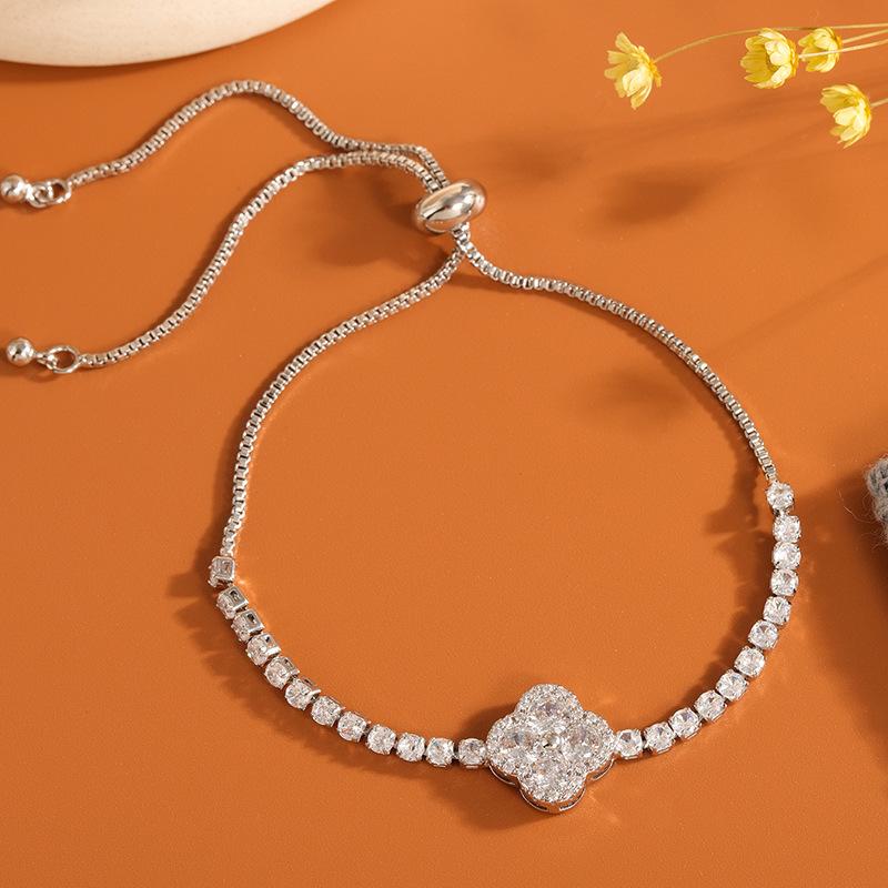 Micro-inlaid Zircon Temperament Bracelet Niche Design Butterfly Bracelet Adjustable Pull Jewelry Wholesale