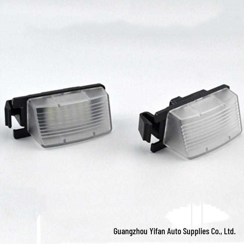 Infiniti License Plate Lights for Cross-Border Use