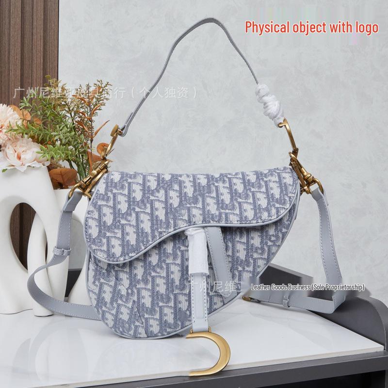 Women's Crossbody Saddle Bag with Vintage Floral Embroidery