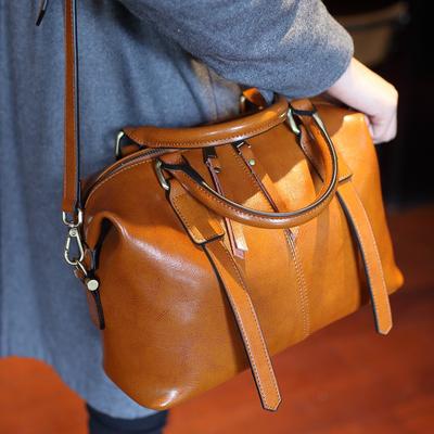 2025 New Spring Summer Handheld Retro European American Cowhide Boston Women's Bag Trendy Genuine Leather Single Shoulder Crossbody Bag Wholesale