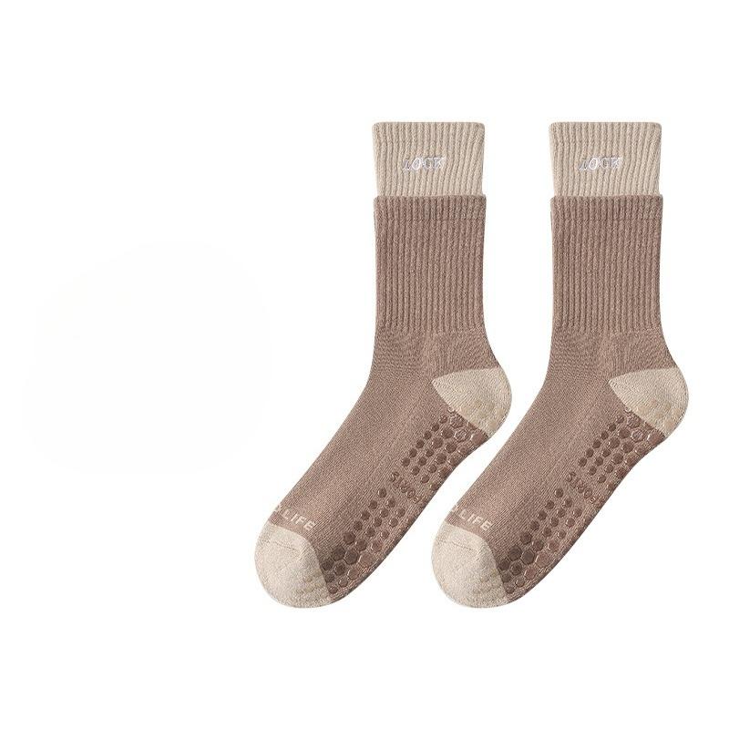 

Носки для йоги с махровым низом и двойным разрезом, противоскользящие профессиональные женские, для пилатеса, фитнеса, упражнений, влагоотводящие, средней длины 1 pair хаки