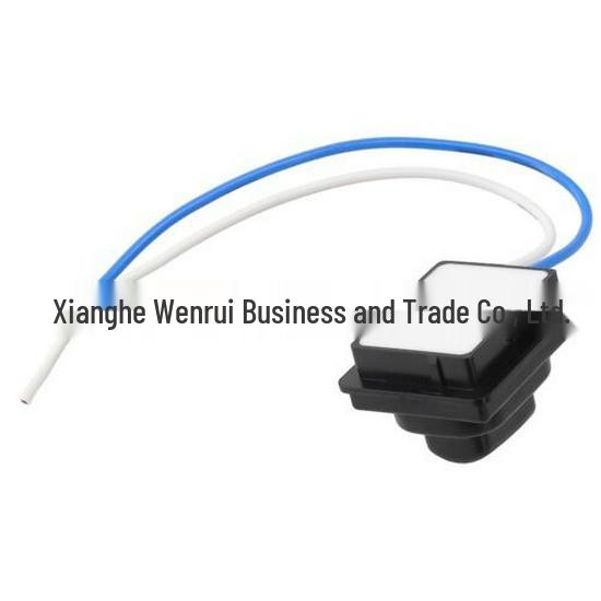 The 82651G5000 is compatible with the NIRO and serves as an outer door handle button.