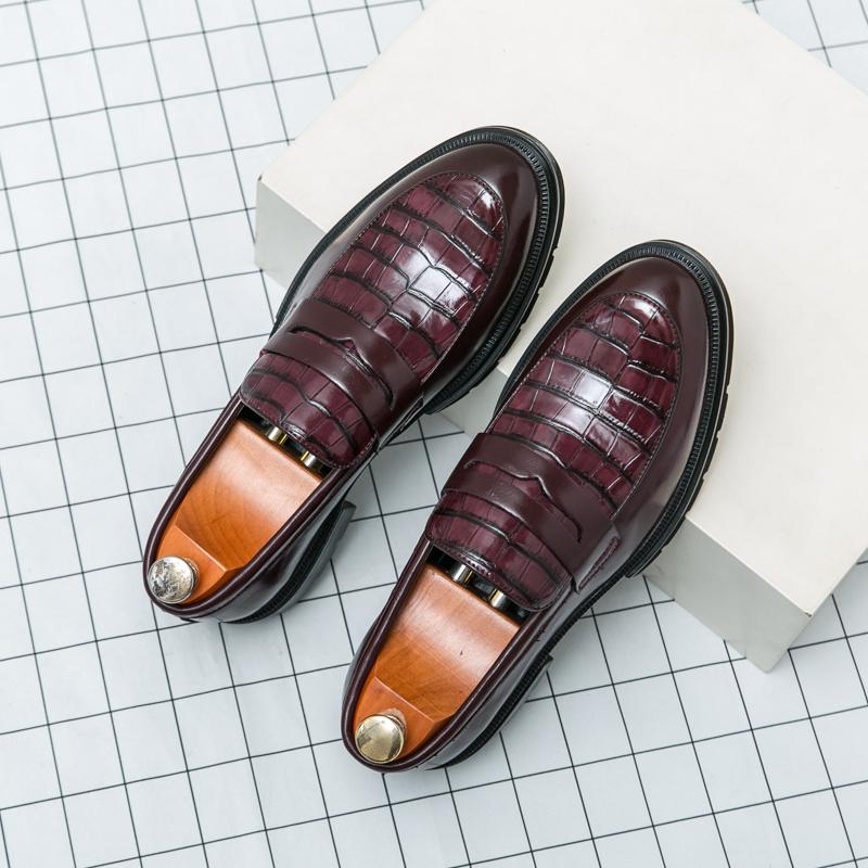 

Толстые мужские туфли-лоферы, новое поступление, брендовые туфли на плоской подошве, кожаные модные повседневные туфли для мужчин, универсальные деловые прогулочные туфли 46 вино красного