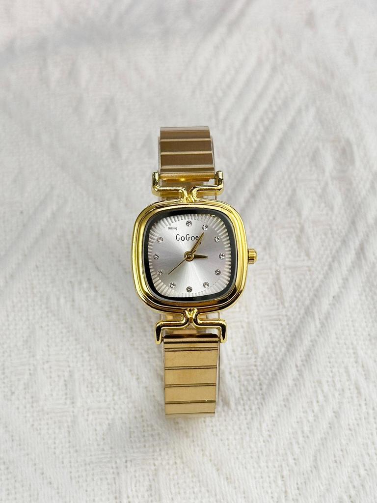 Pre-owned Petite Ladies’ Square Steel Band Watch – Classic Design