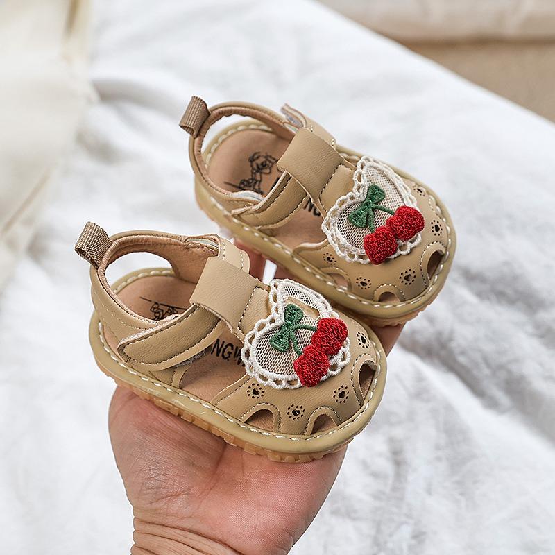 Summer New One-year-old Girls' Infant Shoes Squeaky Sandals Little Girl Princess Baby Soft Sole Closed-toe Walking Shoes