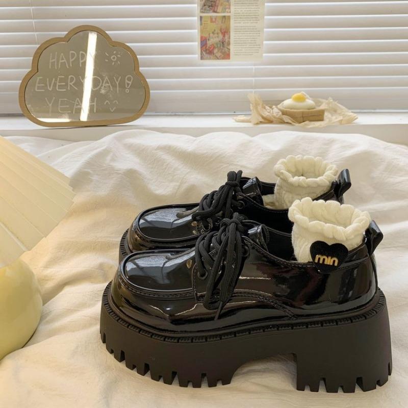 

College style black small leather shoes women s winter new thick heel single shoes student skirt 40
