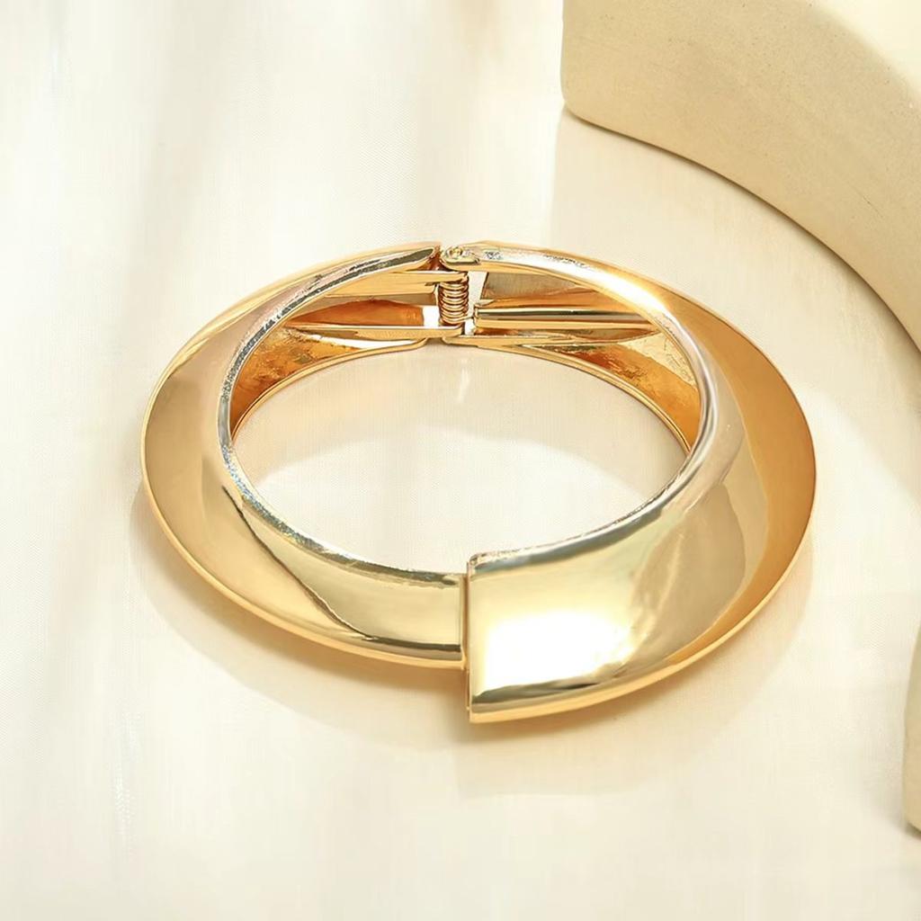 Bracelet INS Minimalist Irregular Wave Jewelry Metal Glossy Bracelet Ladies Jewelry