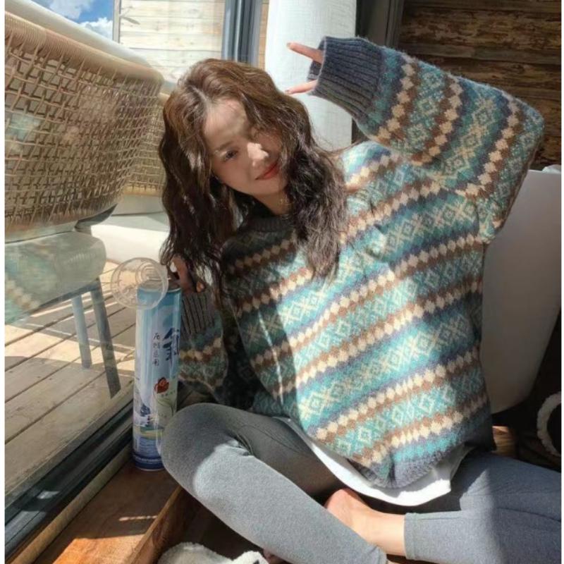 Autumn and Winter Warm Daily Loose Knitted Sweater Female Retro Casual Diamond Plaid Sweater Female