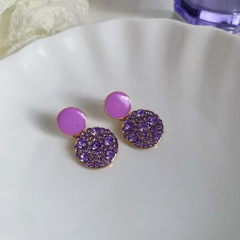 Fioletowe Kolczyki Sztyfty z Kwiatem w Kształcie Serca: Modny, Wysokiej klasy i Świeży na Lato.