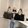 Portable Women's Yoga Fitness Bag: High-Capacity, Fashionable Tote for Travel and Sports