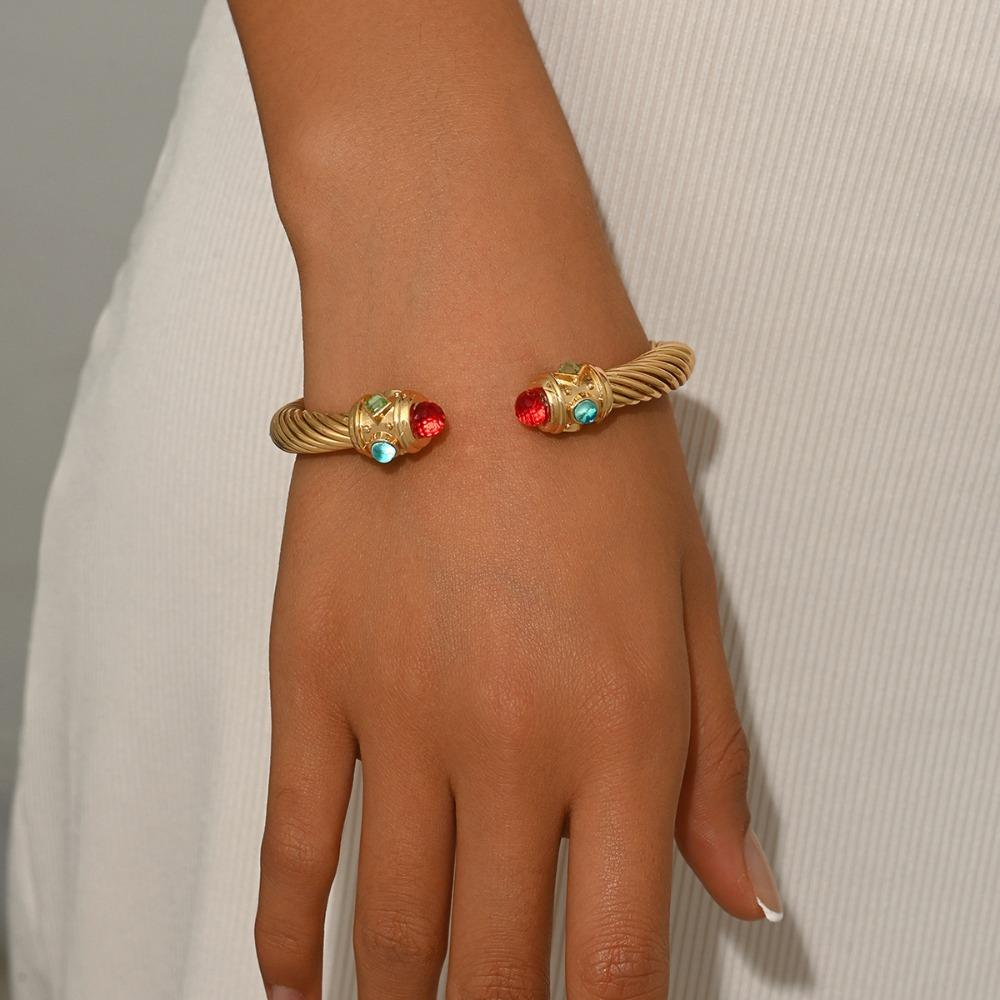 

Charm Rhinestone Bracelet Twist Wrist Ornament Women Retro Opening Bangles Female серебряный