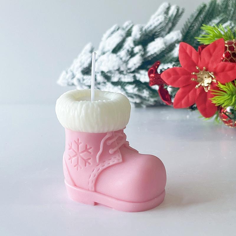 Christmas Handmade Candles Party Decoration Aromatherapy Christmas Gift Room Fragrance Festive Atmosphere 6x6.5x4.5cm