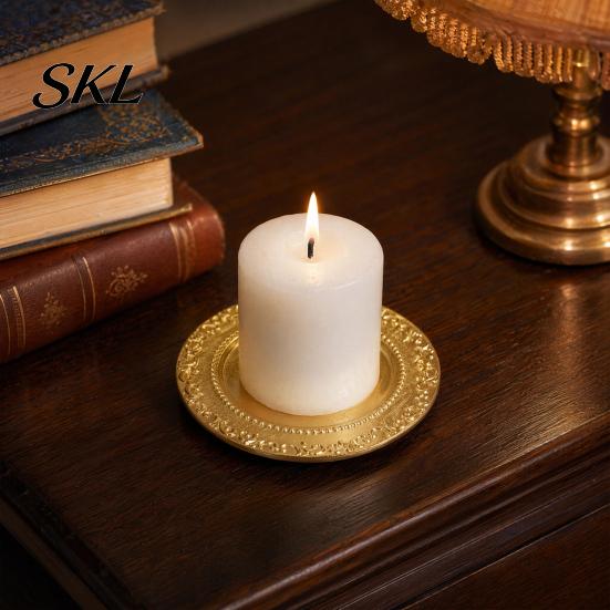 Decorative Jewelry Container Resin Tray with Vintage European Embossed Pattern, Golden Gloss Wear-Resistant Desktop Organizer, Oxidation-resistant