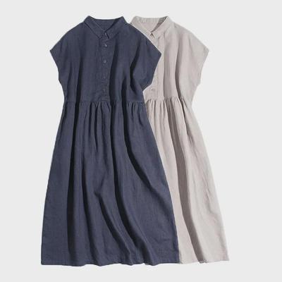 Vestido camisero de algodón y lino con estampado japonés y coreano, solapa pequeña y mangas caídas.