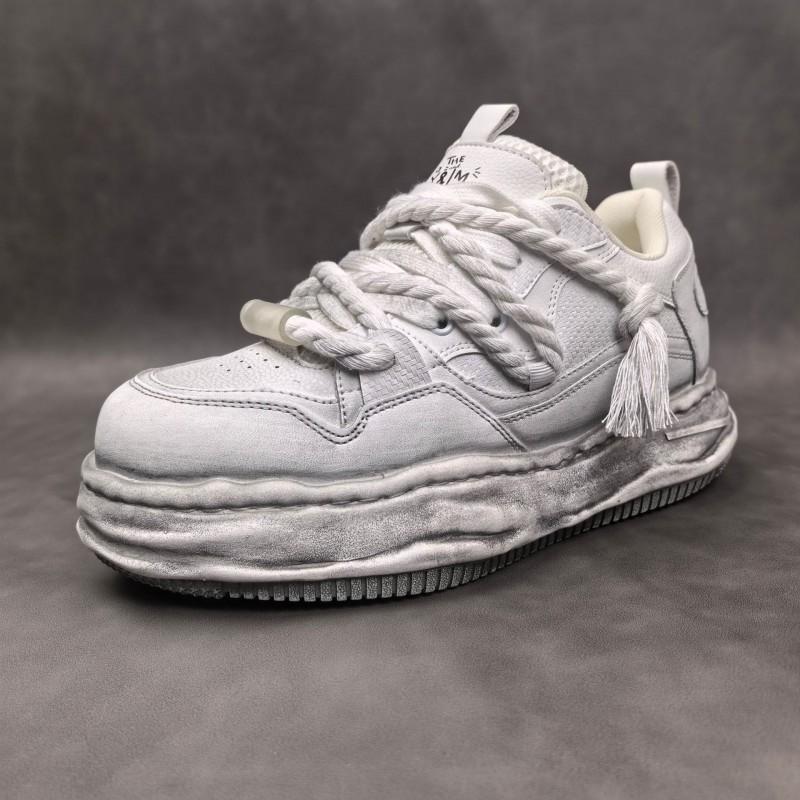 Invisible Height-increasing Shoes 7CM Thick Sole Bread Dissolved Men s Niche Casual Skate 40 male size