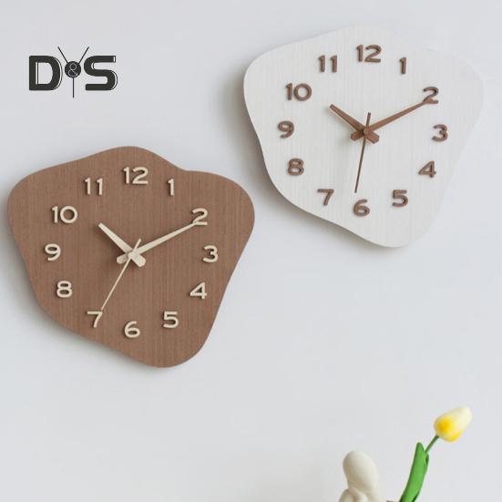 Decorative Clock High Precise Easy To Install Cloud Shaped Battery Powered Non-Ticking Silent Wall Clock