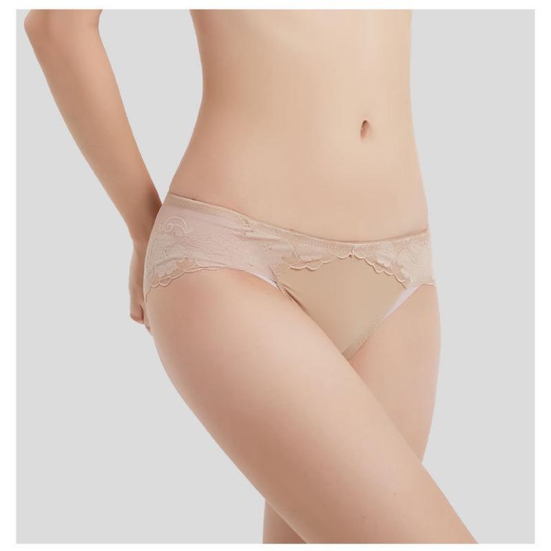 French Style Sexy Low Waist Breathable Hip Lifting Lace Panties With Cotton Crotch