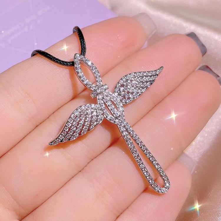 Cross Necklace Light Luxury Niche Female Couple Jewelry Men'S Sweater Chain Hip Hop Jewelry