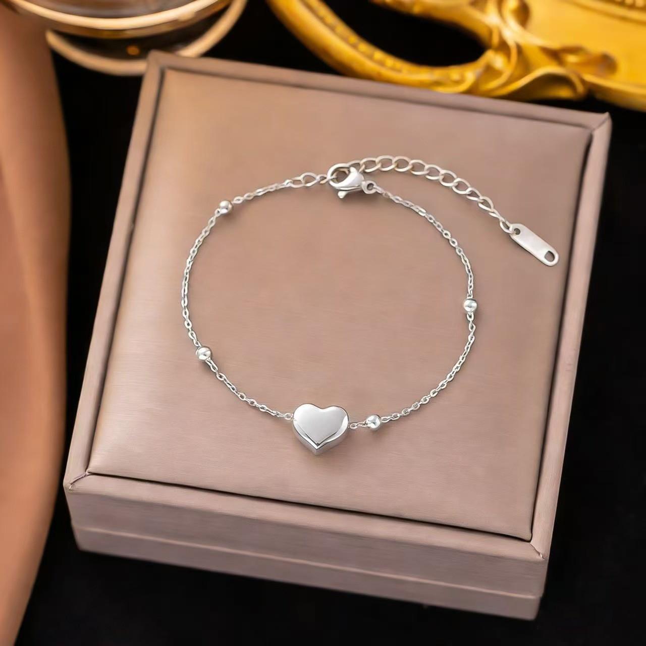 Minimalist Heart Titanium Steel Collarbone Necklace For Women Unique Design Pendant Jewelry